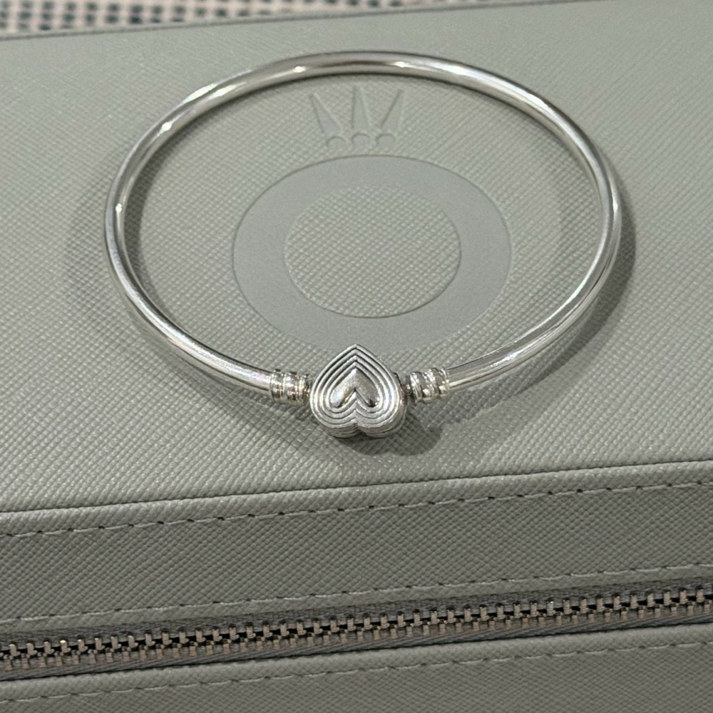 Authentic Pandora Sterling Silver Radiating Heart Bangle